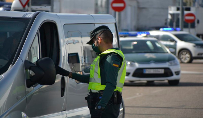 ¿Cómo evitar la multa de 500 euros por circular marcha atrás?