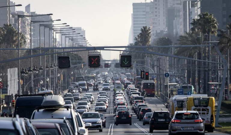 ¿Peajes urbanos? El Gobierno plantea una nueva tasa a los conductores