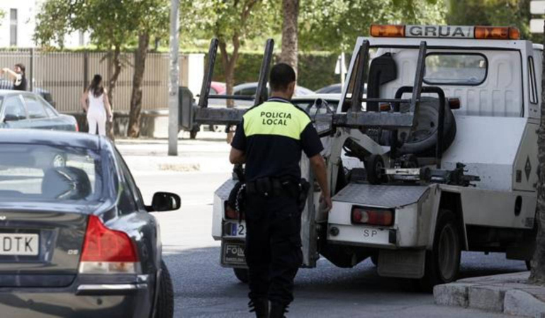 Condenan al Ayuntamiento de Madrid a pagar los gastos de la grúa