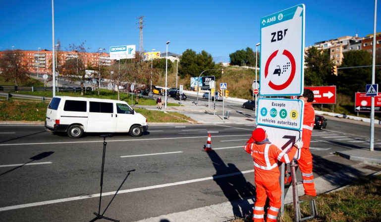 ¿Qué futuro les espera a los coches sin etiqueta de la DGT en 2022?