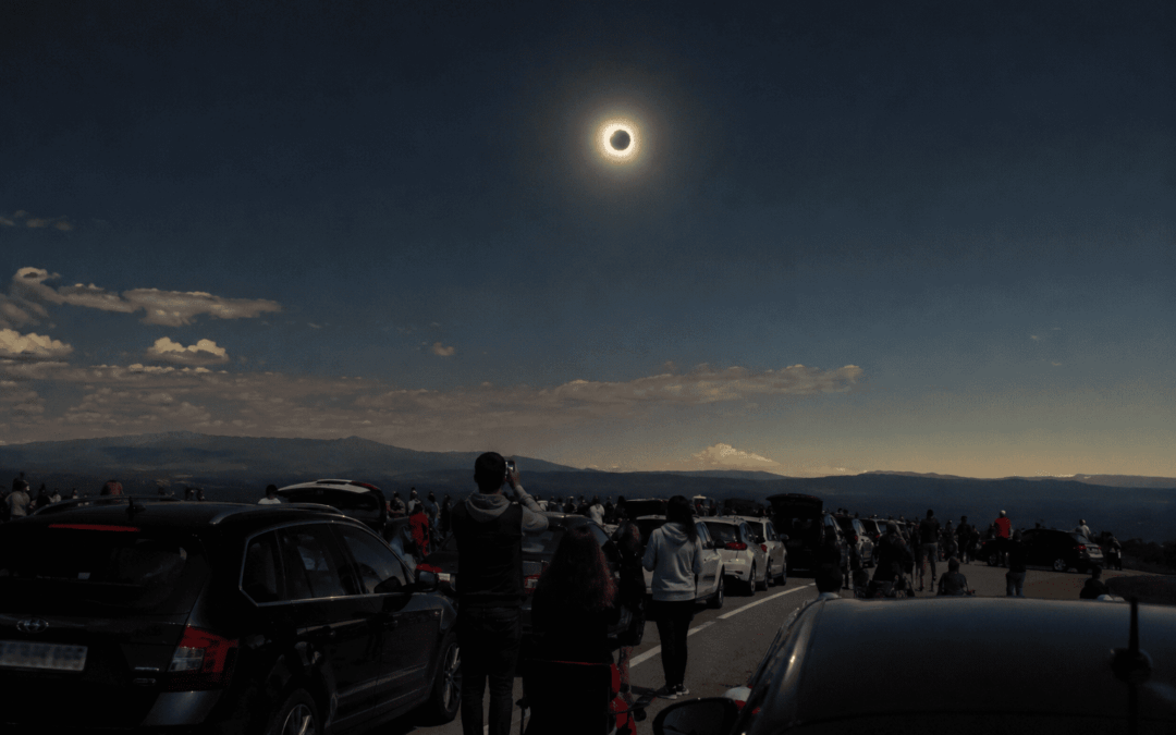 Eclipse solar 2026 en España: ¿qué multas puede poner la DGT el 12 de agosto?